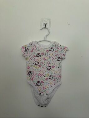 Hello Kitty Sanrio 3 months baby girl floral bodysuit